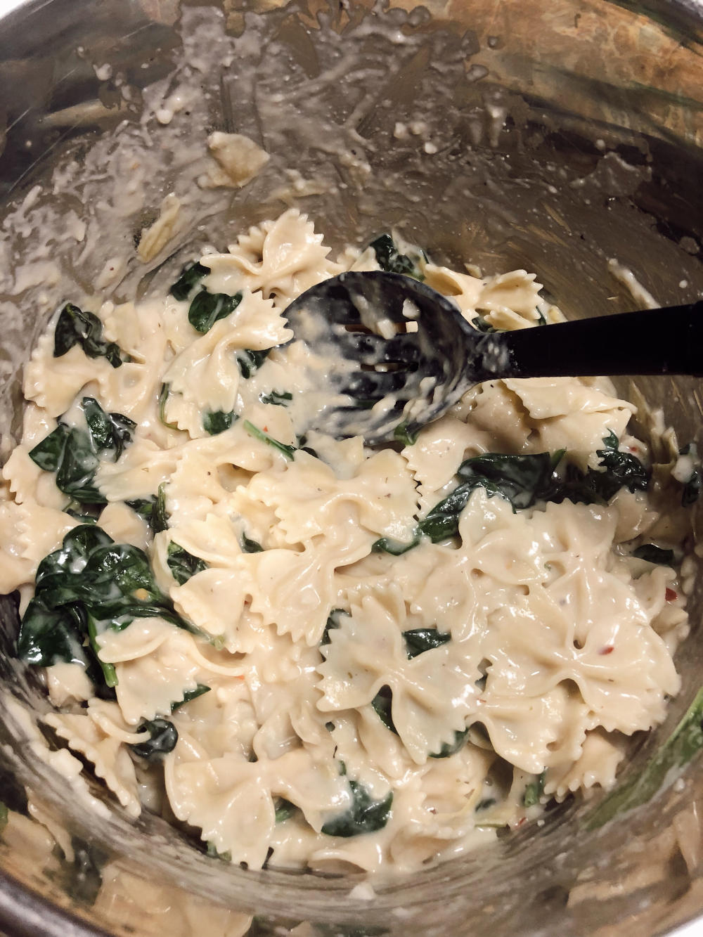 Step 5 for Creamy spinach artichoke pasta