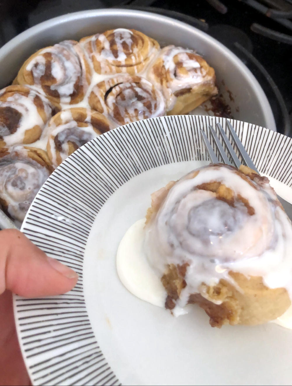 Final product: Vegan cinnamon rolls